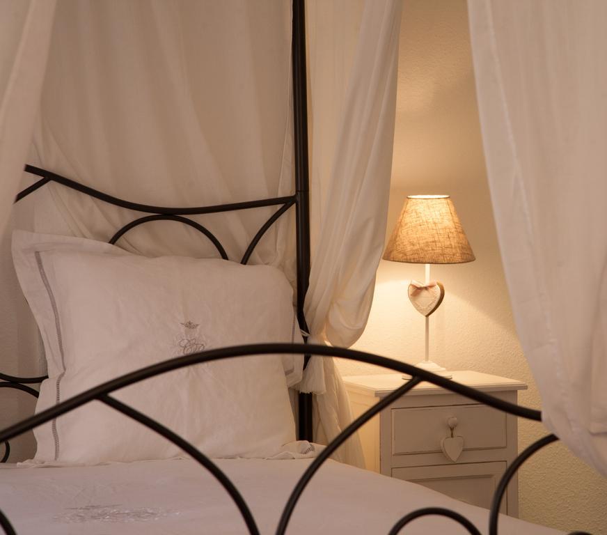 Chambre Le Hupsa Pfannala Saint-Hippolyte  Room photo