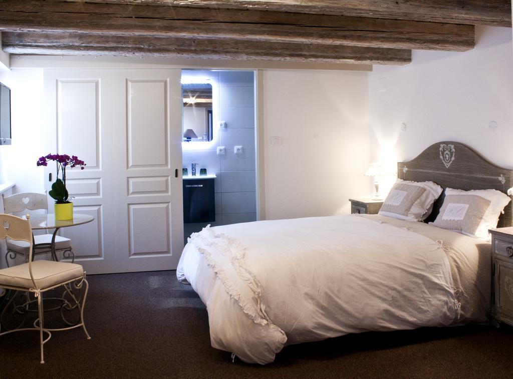 Chambre Le Hupsa Pfannala Saint-Hippolyte  Room photo